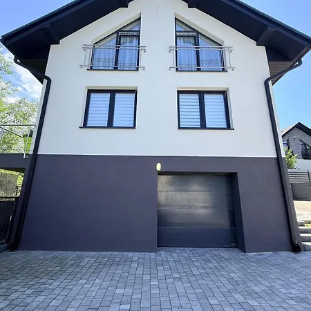 Na Białych Brzóz Casa de Férias *